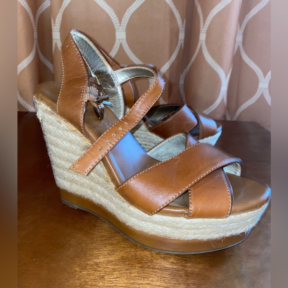 Jessica Simpson leather platform sandals. Size 6